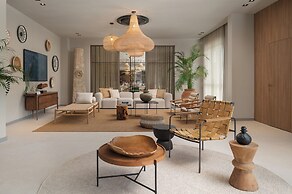 Molum Hotel & Residences