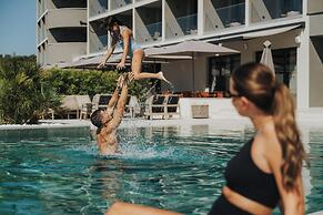 Molum Hotel & Residences