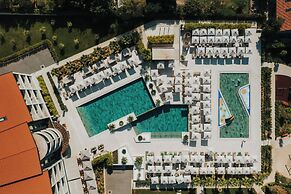 Molum Hotel & Residences