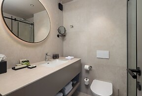 Molum Hotel & Residences