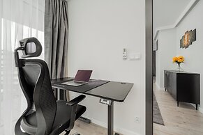 Białowieska Apartment Wrocław by Renters