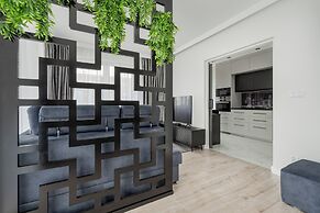 Białowieska Apartment Wrocław by Renters