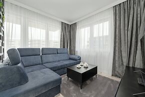 Białowieska Apartment Wrocław by Renters
