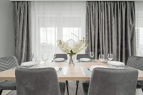 Białowieska Apartment Wrocław by Renters