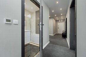 Białowieska Apartment Wrocław by Renters