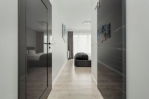 Białowieska Apartment Wrocław by Renters