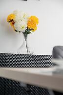 Białowieska Apartment Wrocław by Renters