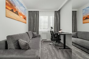 Białowieska Apartment Wrocław by Renters