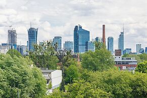 Studio With Parking in Wola by Renters