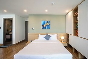 FIRST Studio Hotel Da Nang