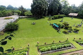 The Baradighi Bungalow - A Heritage Tea Resort