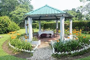 The Baradighi Bungalow - A Heritage Tea Resort