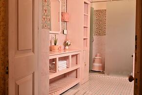 The Baradighi Bungalow - A Heritage Tea Resort