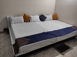 Goroomgo Hotel SONI Madhya Pradesh