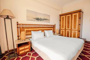 Om Kolthoom Hotel