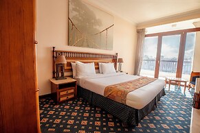 Om Kolthoom Hotel
