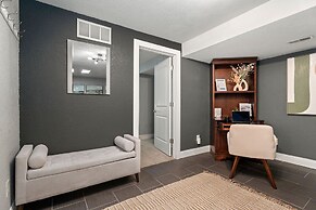 Beautiful Old Town 2 Bedroom Apartment With Bikes!