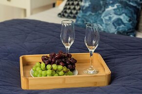 Apartment With Pool by Renters Prestige