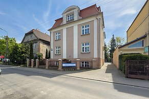 Poznan Apartment With Parking by Renters