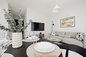 Apartment With Sauna by Renters Prestige