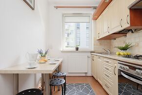 Cosy Apartment in Piaseczno by Renters