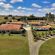 Sítio Aconchegante com Piscina e Wi-Fi