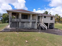 Beautiful 2-bed House in St George