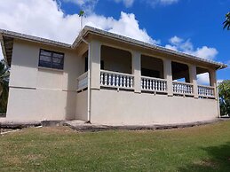Beautiful 2-bed House in St George