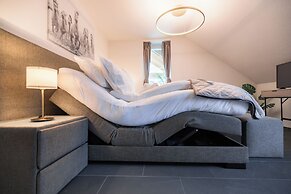 EH Apartments Uranus