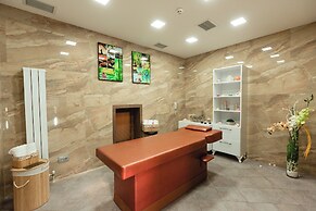 Mariana Trench Hotel & SPA