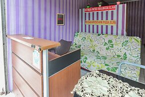 OYO 93952 Dms Property