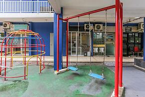 OYO 93952 Dms Property