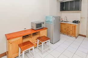 OYO 93952 Dms Property