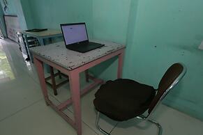 SPOT ON 93827 Rumah Kost Harapan Indah