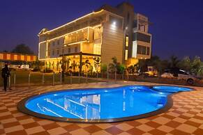 Hotel Radhe Krishna Resort
