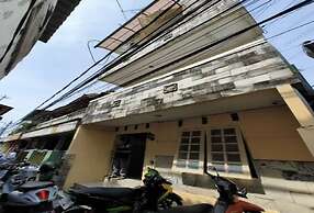 OYO 93887 John Residence