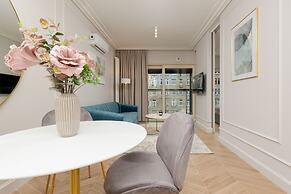 Mennica Residence by Renters Prestige