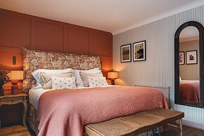 The Ropemaker - A Heartwood Inn