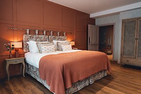 The Ropemaker - A Heartwood Inn