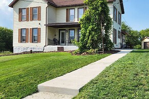 Wisconsin Farmhouse Stay: Utv, Boat, Snowmobile!