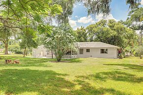 Valrico Vacation Rental ~ 10 Mi to Dinosaur World!