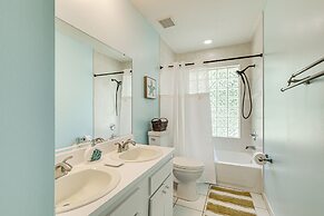 Valrico Vacation Rental ~ 10 Mi to Dinosaur World!