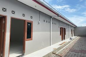 OYO 93951 Family Guesthouse