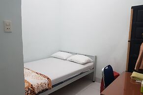 OYO 93951 Family Guesthouse