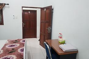 OYO 93951 Family Guesthouse