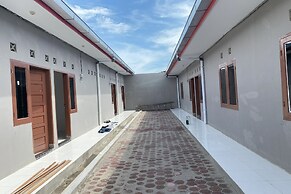 OYO 93951 Family Guesthouse