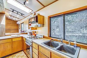 Cle Elum A-frame - Direct Yakima River Access!