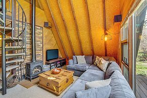 Cle Elum A-frame - Direct Yakima River Access!