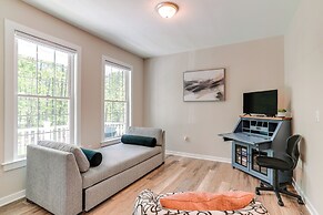 2 Mi to Lake Access: Pet-friendly Bumpass Retreat!