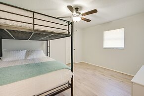 Spring Hill Home w/ Pool, BBQ Grill & Outdoor TV!